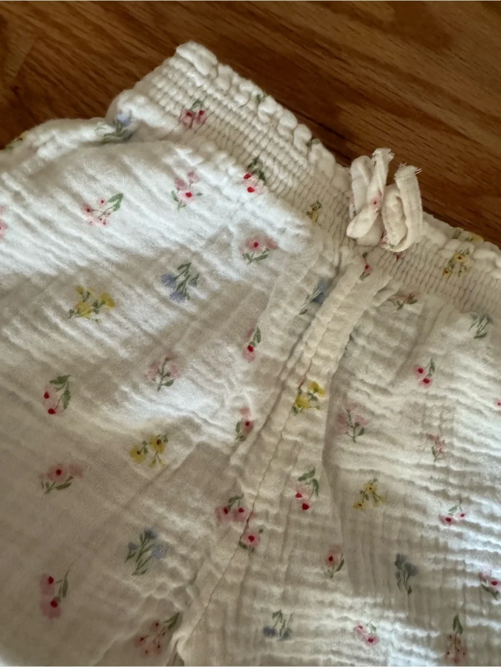 H&M lightweight white